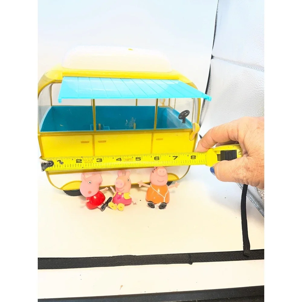 Peppa Pig Yellow Minivan Mini Camper Van Bus & 3 Figure Jazwares